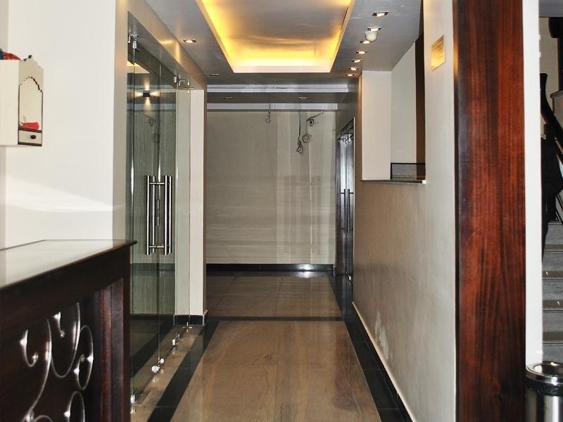 Отель The Sapphire Grand Варанаси Экстерьер фото